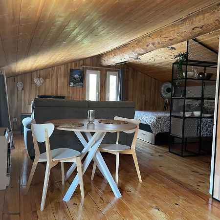 Sublime Studio De Caractere ,50 M2 Climatise . Montlaur-en-Diois Luaran gambar