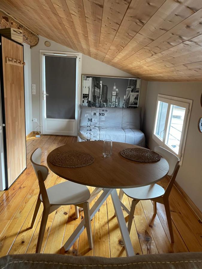 Sublime Studio De Caractere ,50 M2 Climatise . Montlaur-en-Diois Luaran gambar